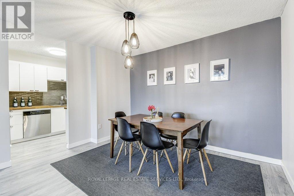 601 - 212 Kerr Street, Oakville, Ontario  L6K 3B1 - Photo 19 - W12862976