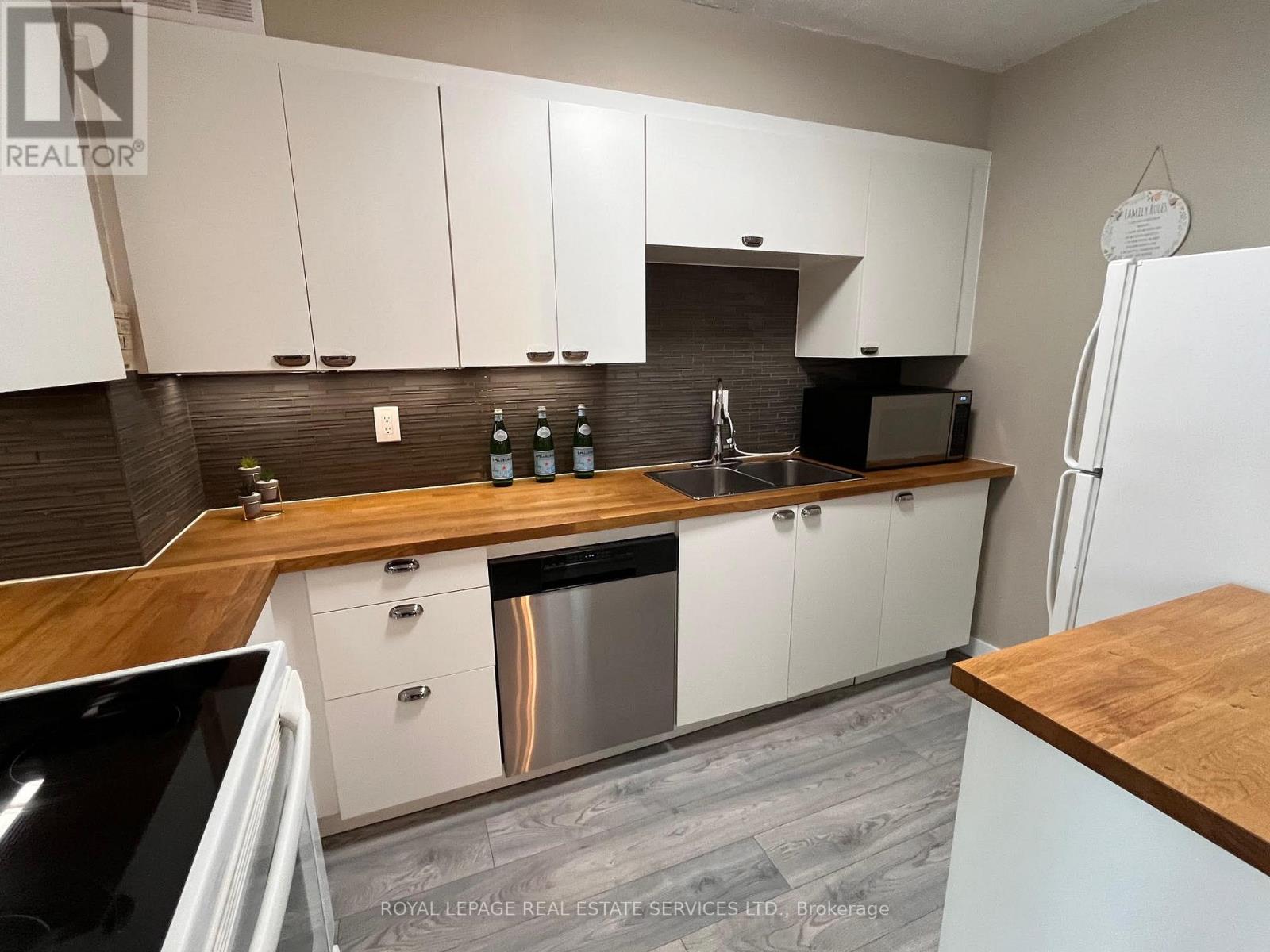 601 - 212 Kerr Street, Oakville, Ontario  L6K 3B1 - Photo 22 - W12862976