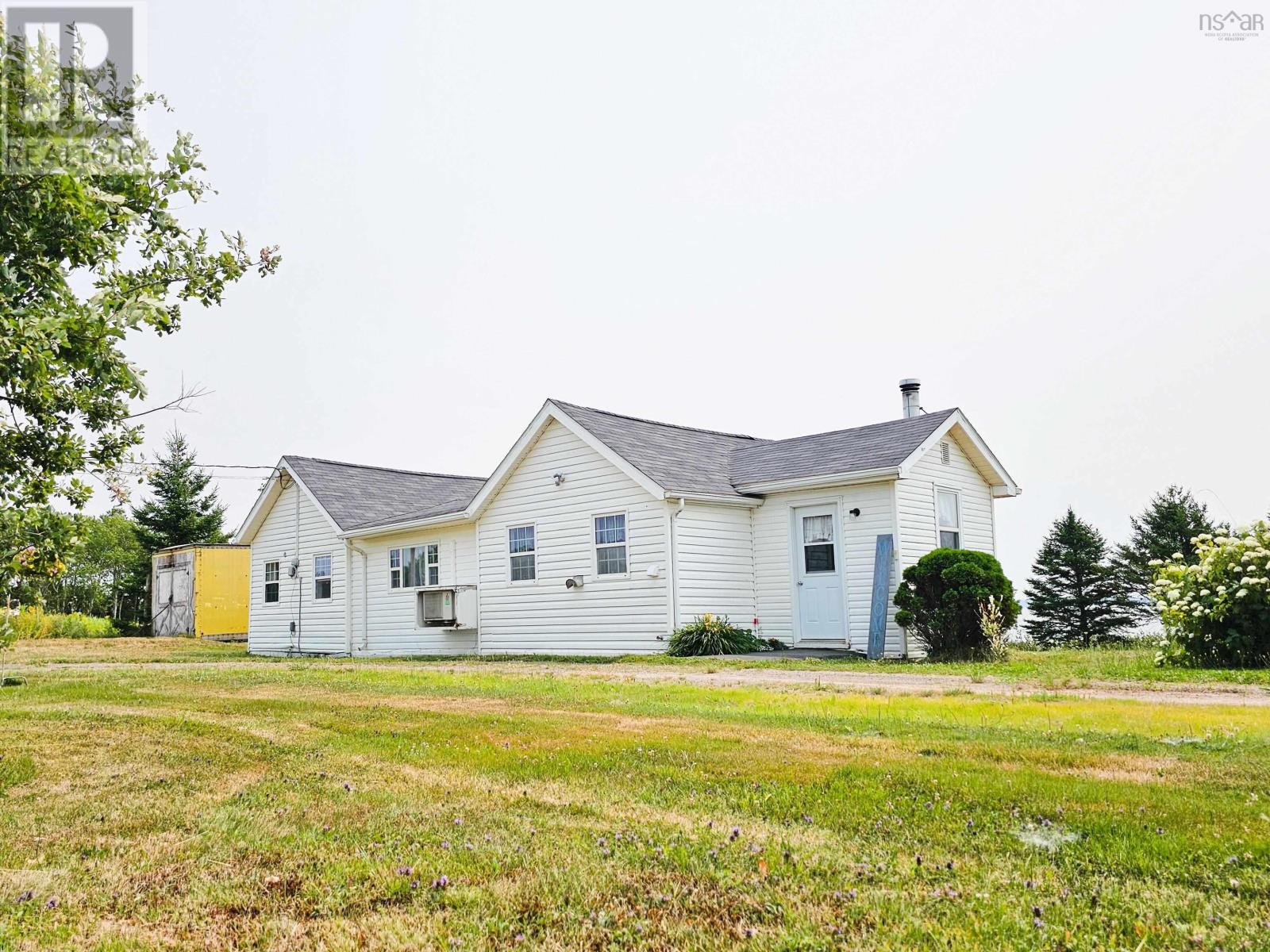 4606 Highway 2, Upper Economy, Nova Scotia  B0M 1B0 - Photo 1 - 202601760