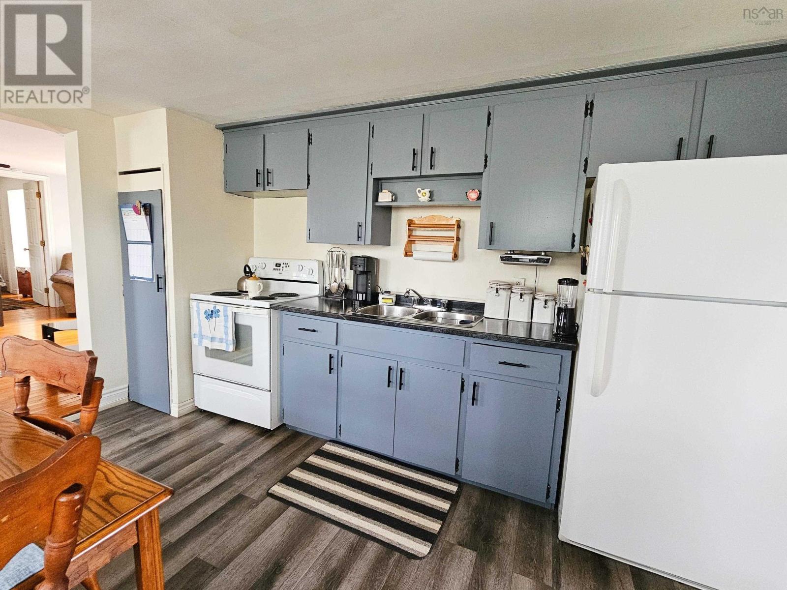 4606 Highway 2, Upper Economy, Nova Scotia  B0M 1B0 - Photo 8 - 202601760