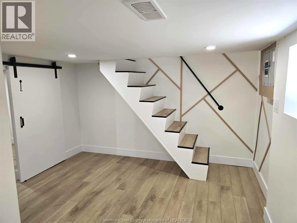 364 Clinton Street, Windsor, Ontario  N8X 1A6 - Photo 21 - 26009145