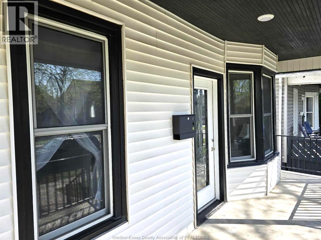 364 Clinton Street, Windsor, Ontario  N8X 1A6 - Photo 3 - 26009145