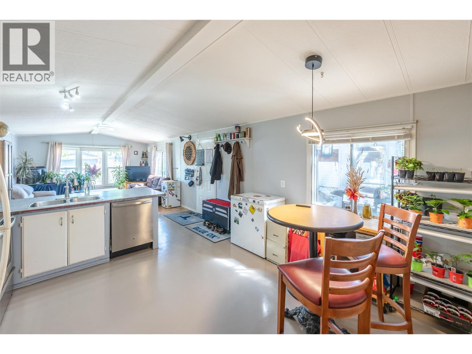 3999 Skaha Lake Road Unit# 27, Penticton, British Columbia  V2A 6J7 - Photo 14 - 10374888