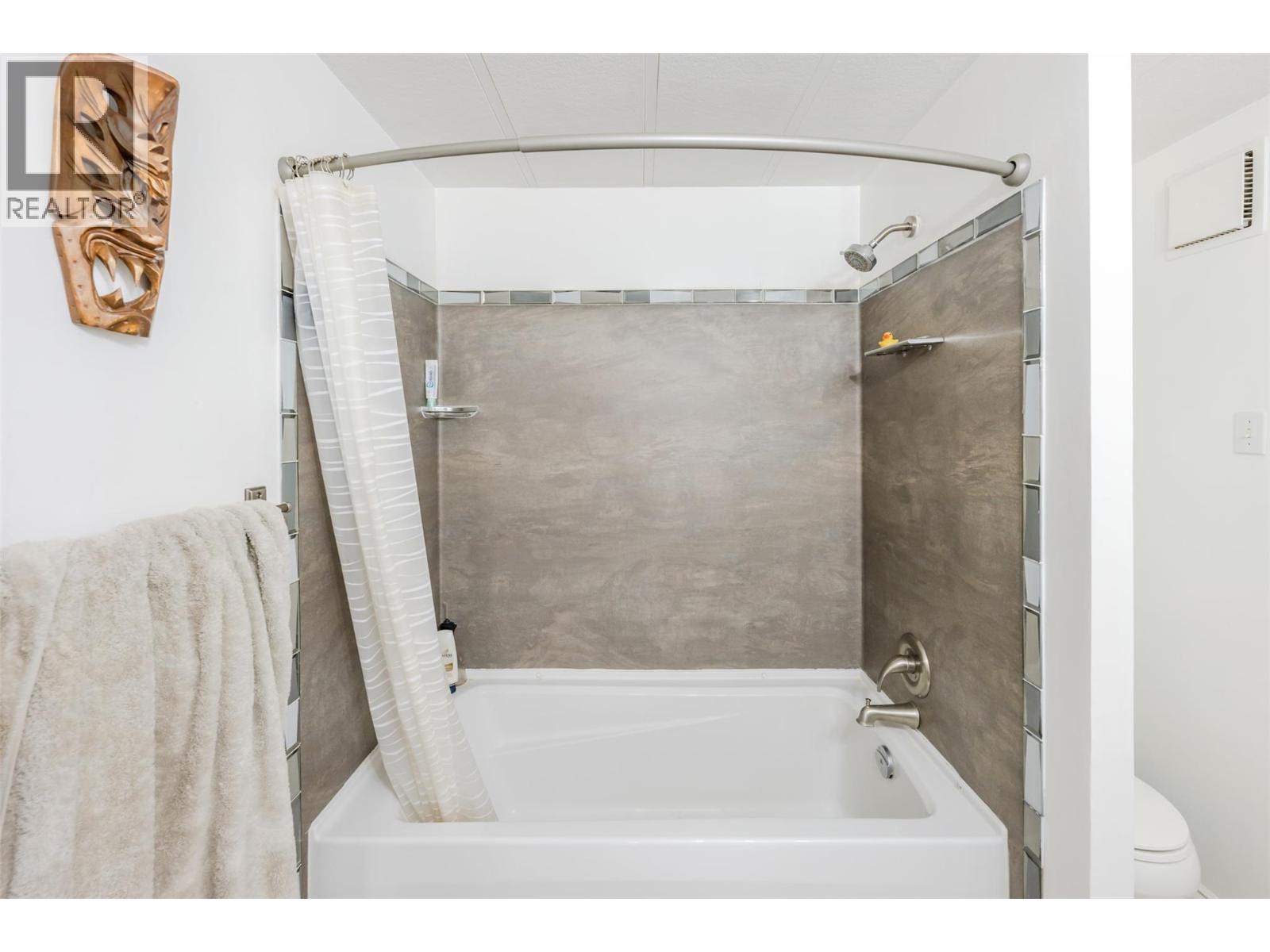 3999 Skaha Lake Road Unit# 27, Penticton, British Columbia  V2A 6J7 - Photo 20 - 10374888