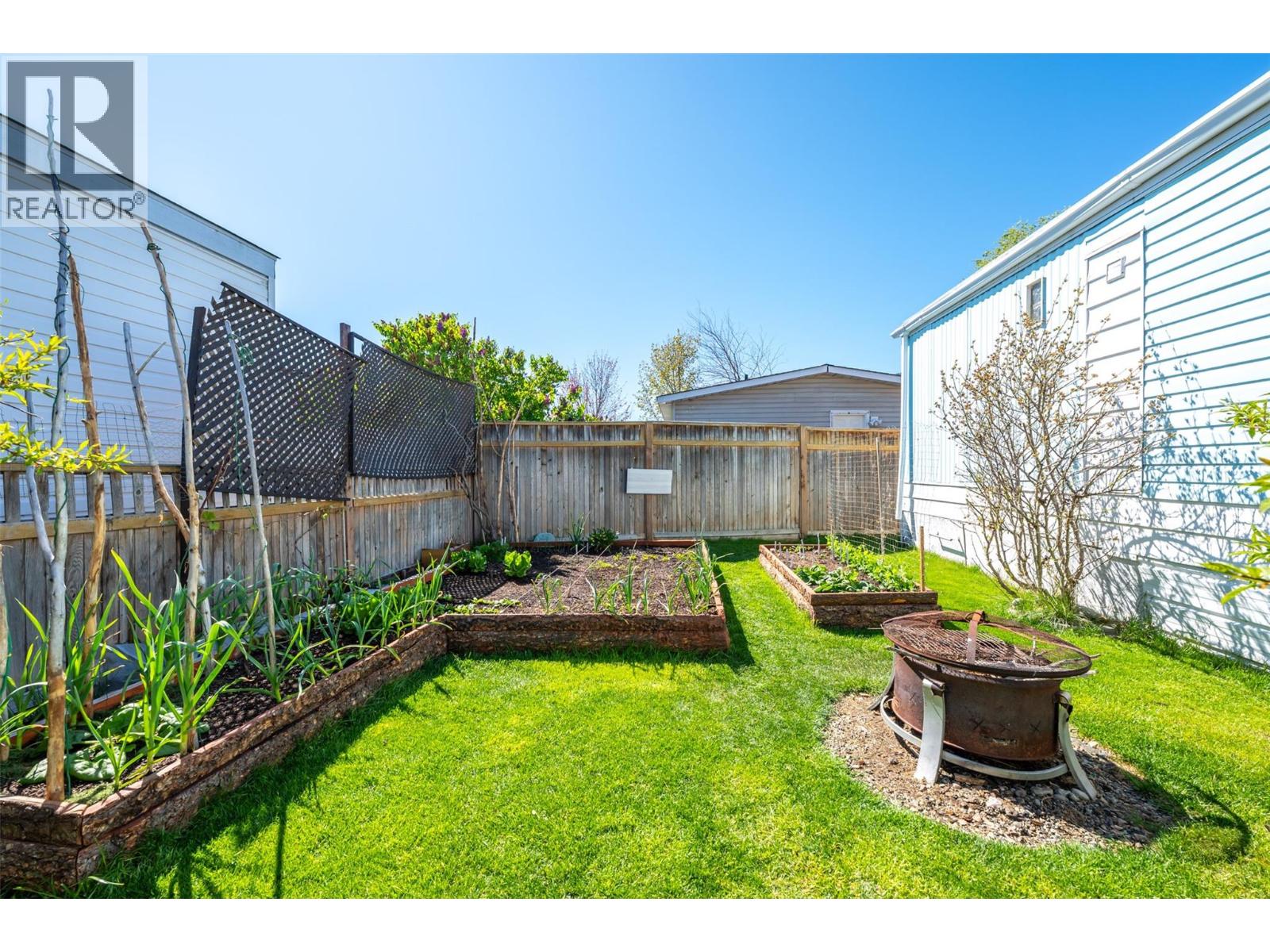 3999 Skaha Lake Road Unit# 27, Penticton, British Columbia  V2A 6J7 - Photo 36 - 10374888