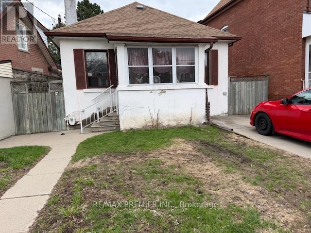 7 FLORENCE CRESCENT, Toronto, Ontario