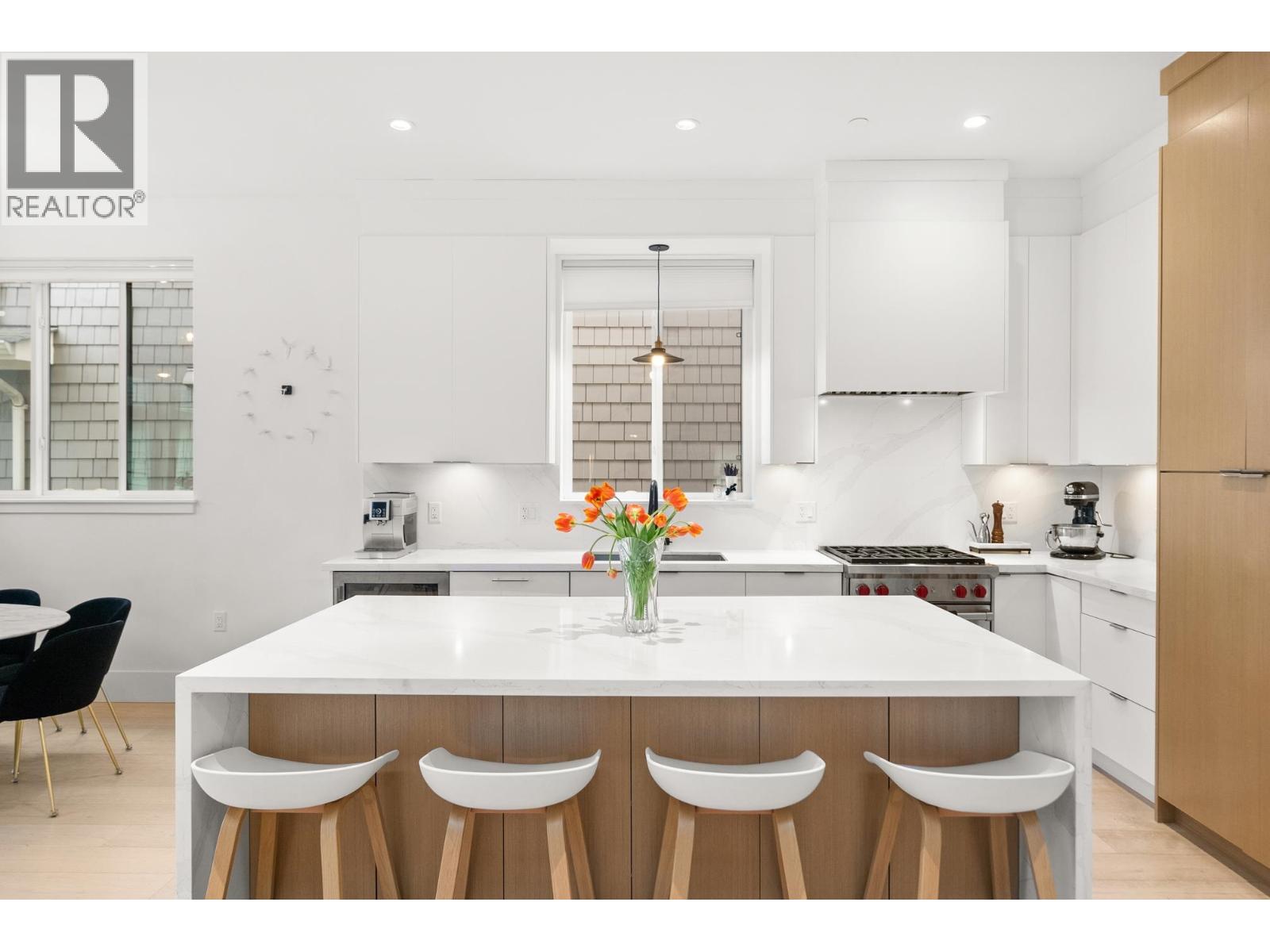 3123 W 16TH AVENUE, Vancouver, British Columbia