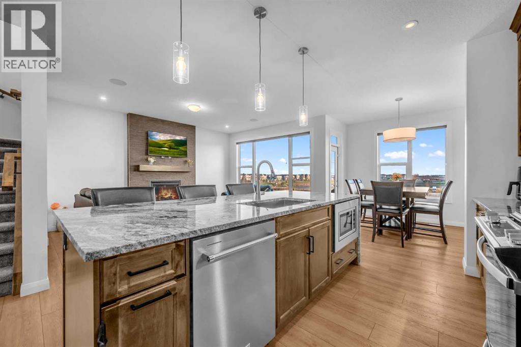 628 West Lakeview Drive, Chestermere, Alberta  T1X 1Z7 - Photo 11 - A2297237