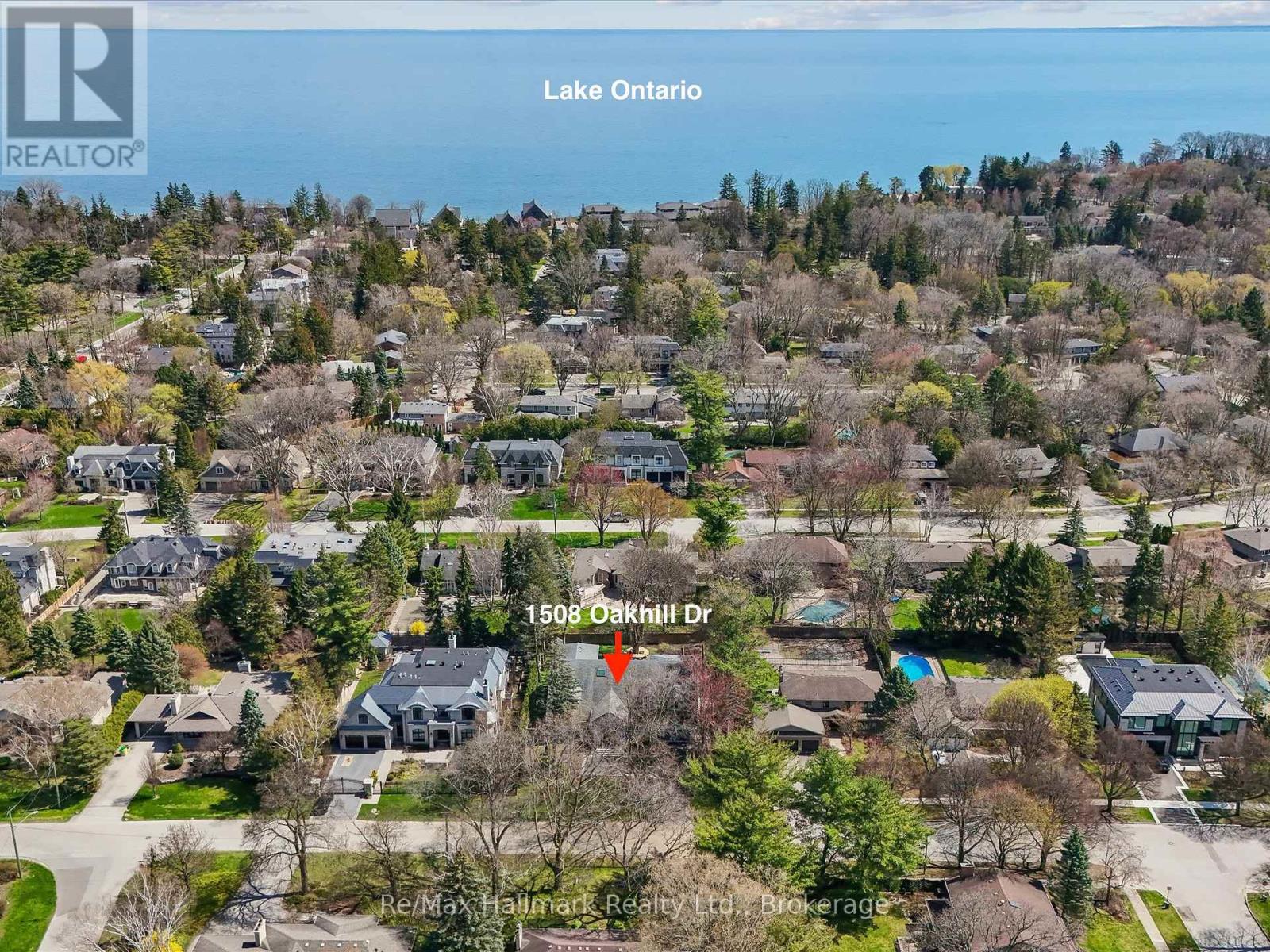 1508 Oakhill Drive, Oakville, Ontario  L6J 1Y5 - Photo 2 - W13040216