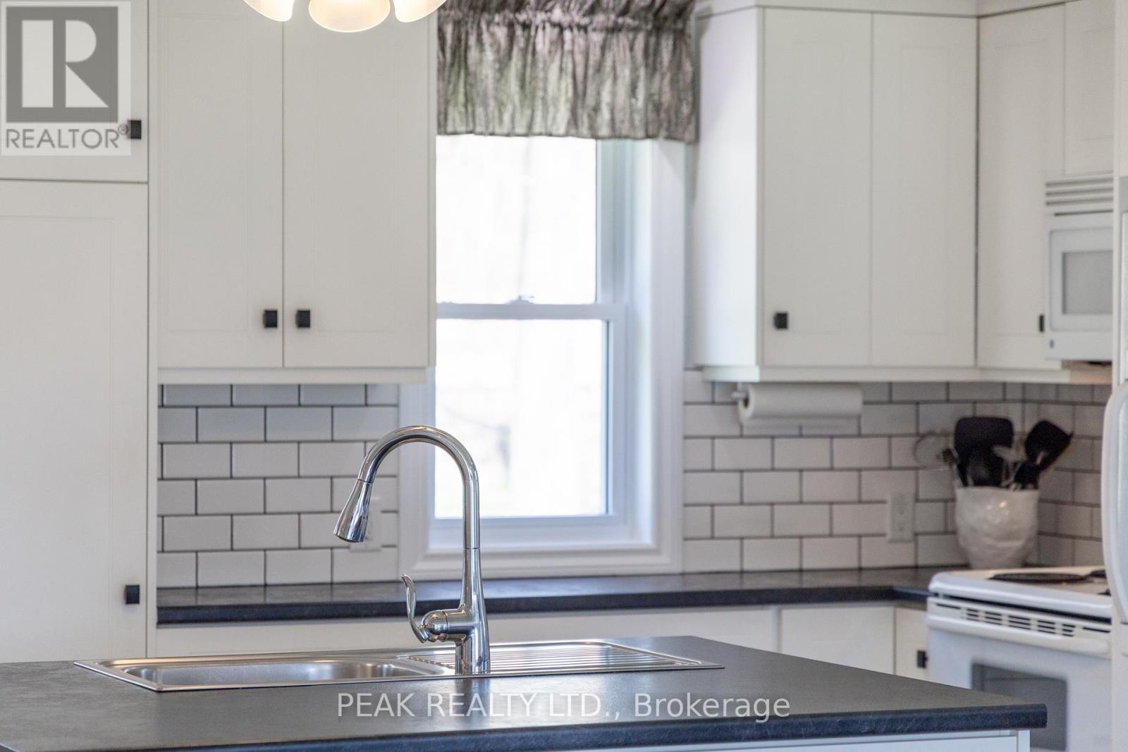 9948 Northville Crescent, Lambton Shores, Ontario  N0M 2N0 - Photo 25 - X13044624