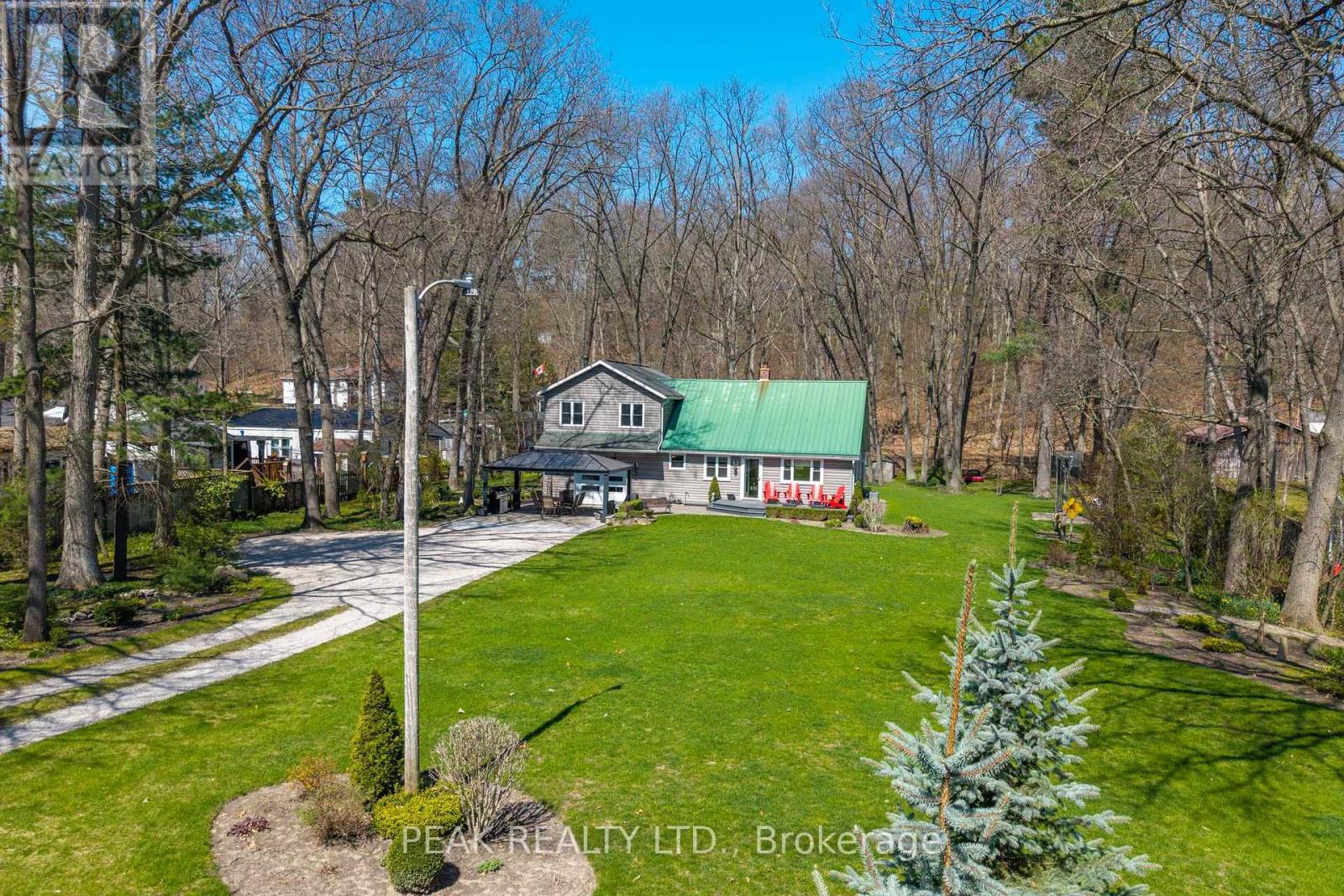 9948 Northville Crescent, Lambton Shores, Ontario  N0M 2N0 - Photo 5 - X13044624