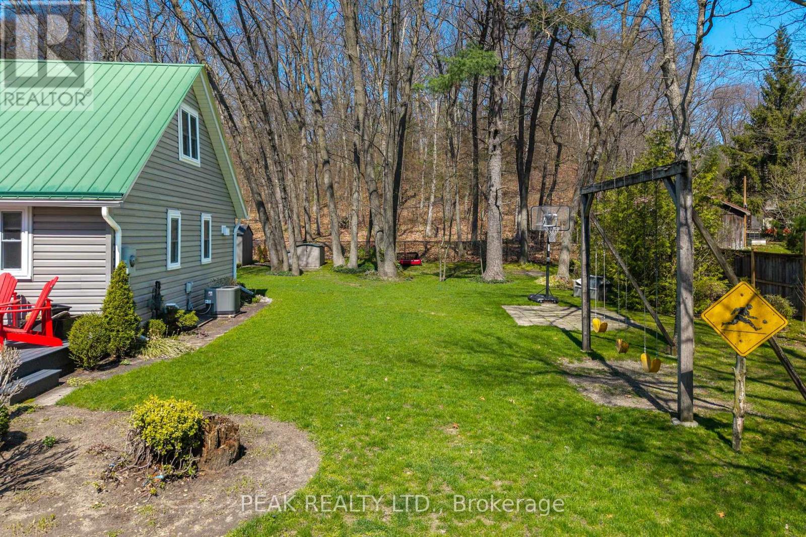 9948 Northville Crescent, Lambton Shores, Ontario  N0M 2N0 - Photo 8 - X13044624