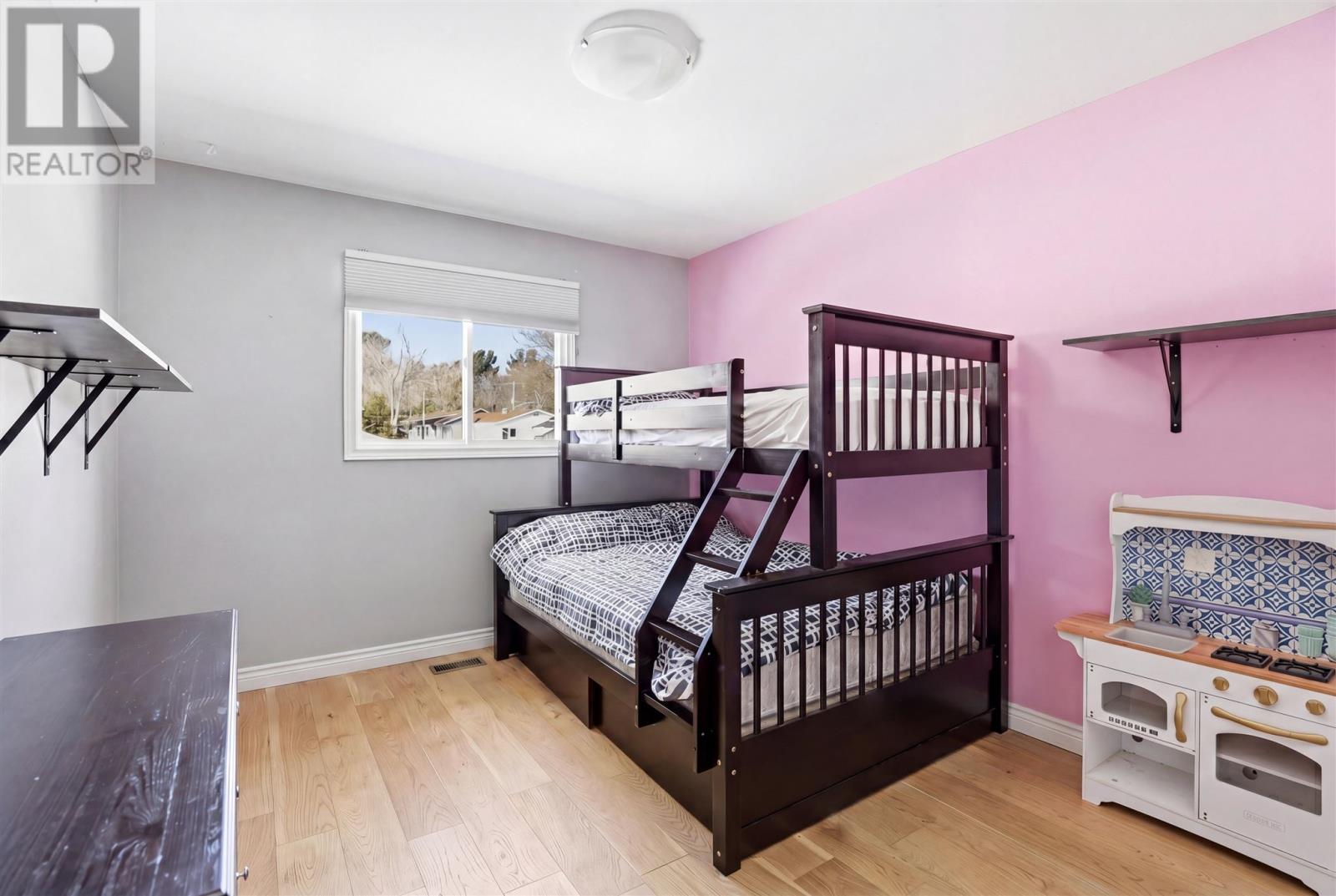 797 Fifth Lin E, Sault Ste. Marie, Ontario  P6A 6J8 - Photo 17 - SM260744