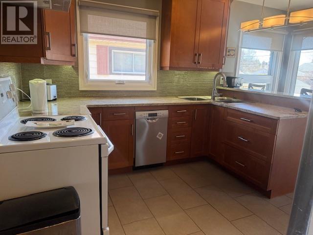 2214 Arthur St E, Thunder Bay, Ontario  P7E 5P1 - Photo 9 - TB2600758