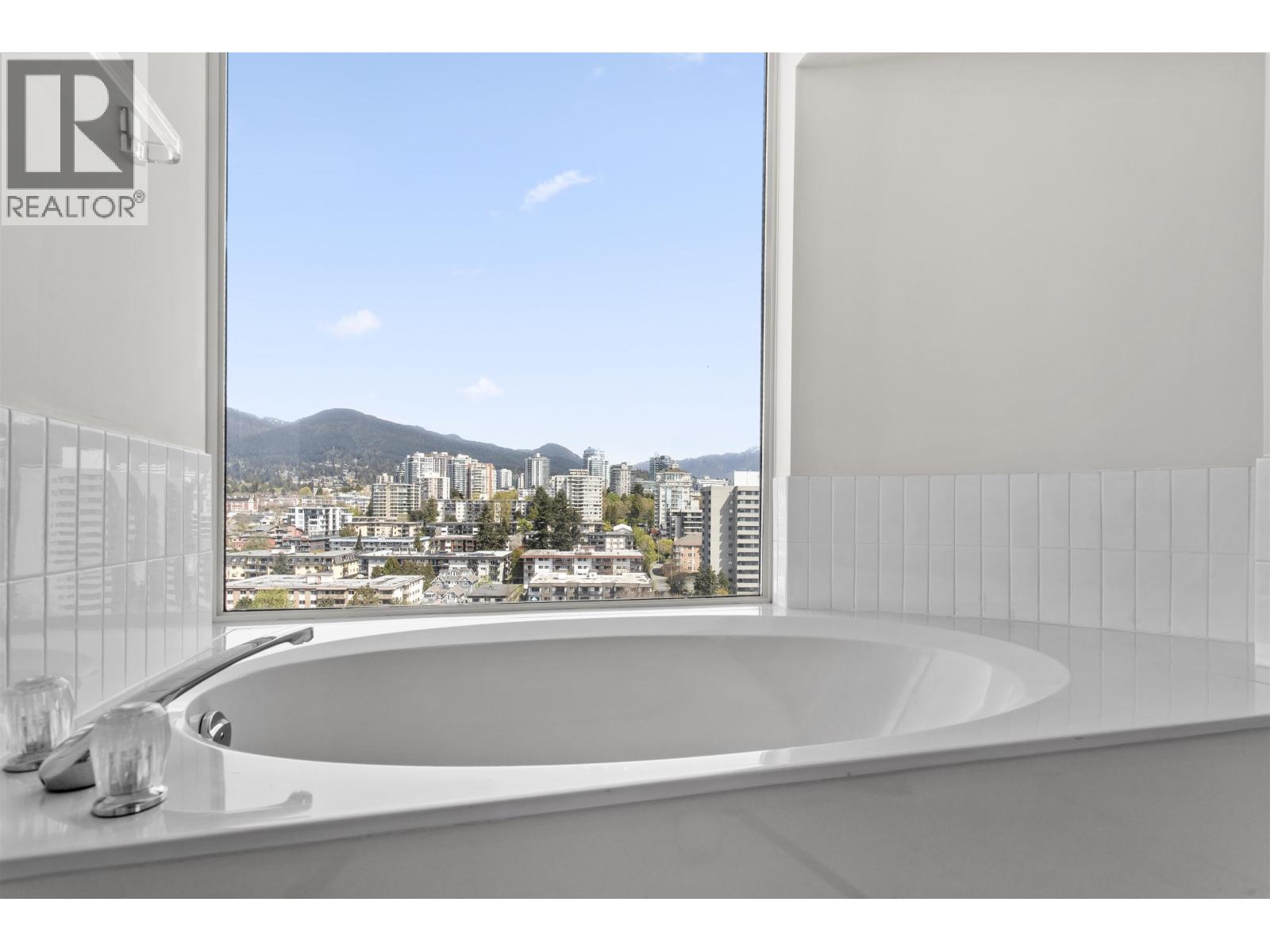 2103 120 W 2nd Street, North Vancouver, British Columbia  V7M 1C3 - Photo 24 - R3115089