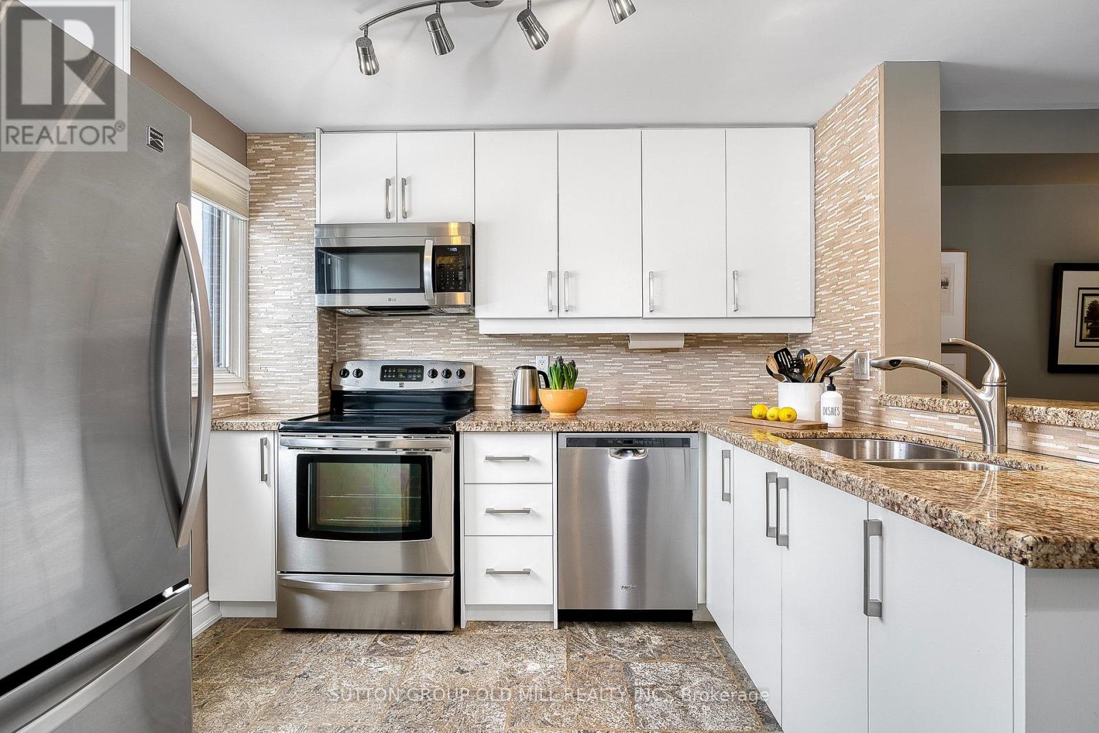 1 - 4 Bradbrook Road, Toronto, Ontario  M8Z 5V3 - Photo 17 - W13019242