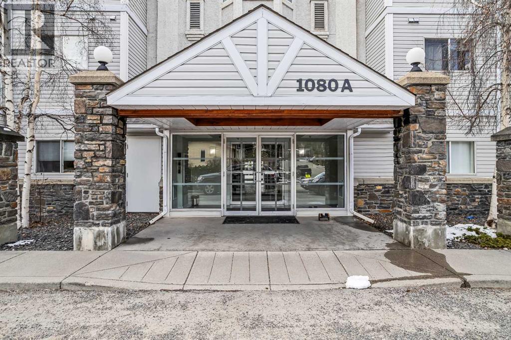 104, 1080a Cougar Creek Drive, Canmore, Alberta  T1W 1A4 - Photo 2 - A2305202