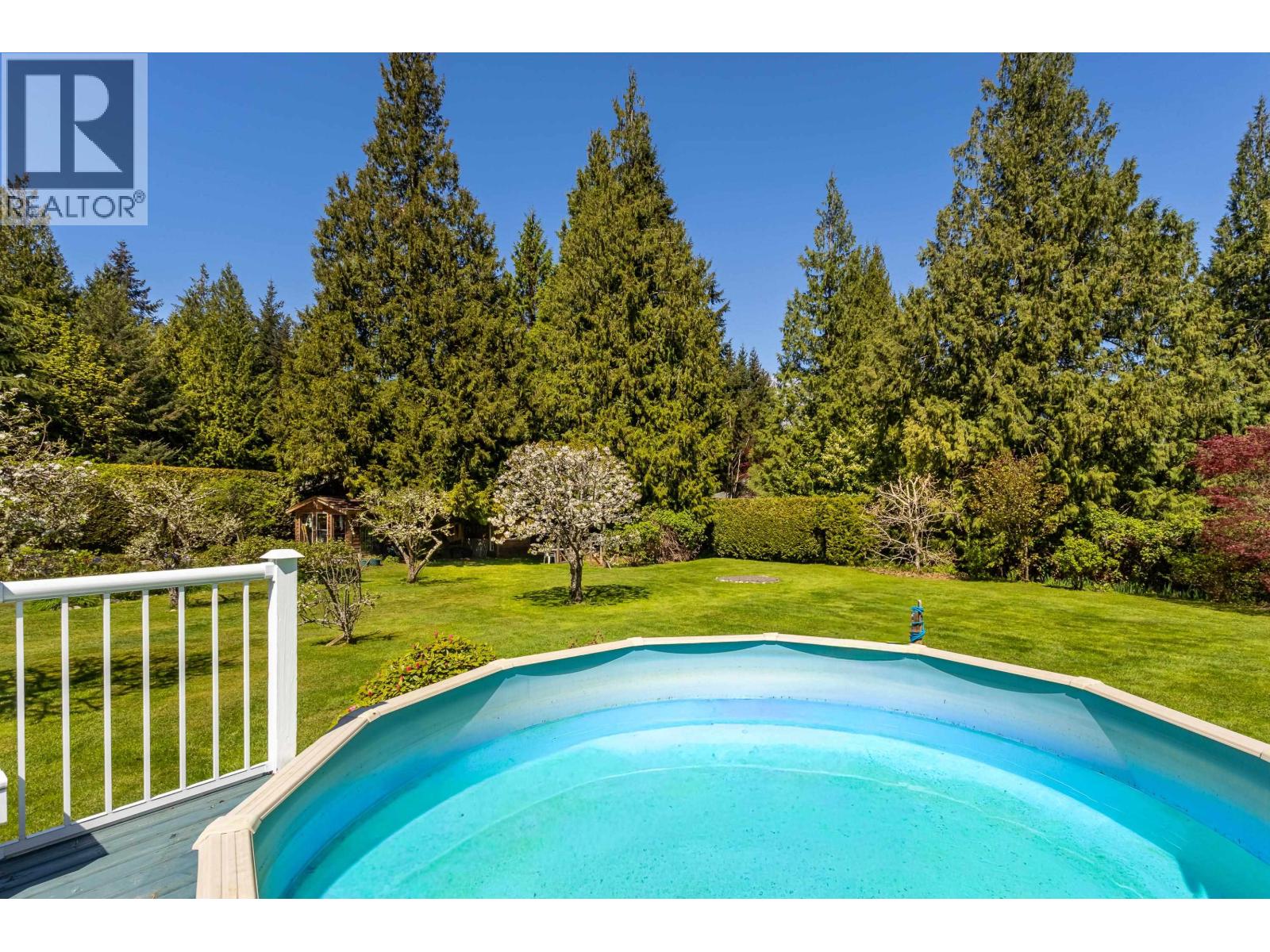 7904 Redrooffs Road, Halfmoon Bay, British Columbia  V7Z 1A4 - Photo 11 - R3115800