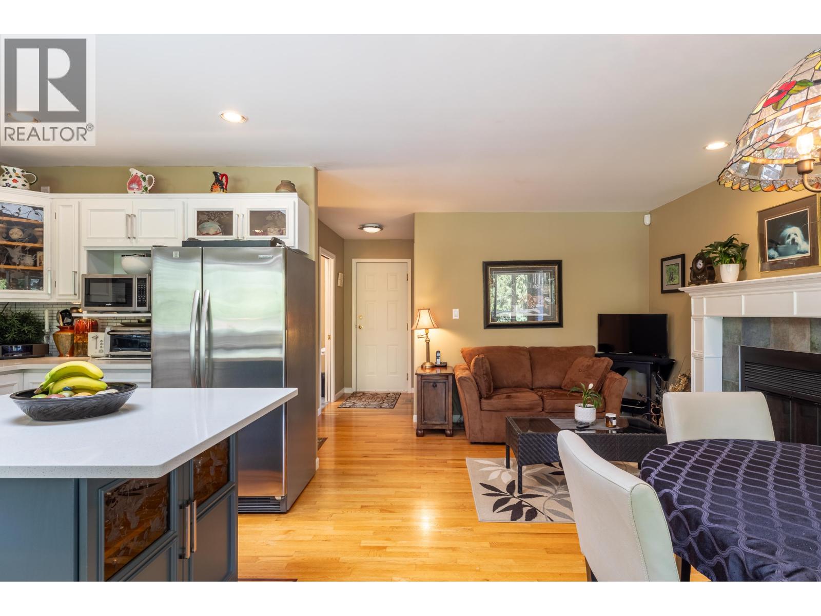 7904 Redrooffs Road, Halfmoon Bay, British Columbia  V7Z 1A4 - Photo 16 - R3115800