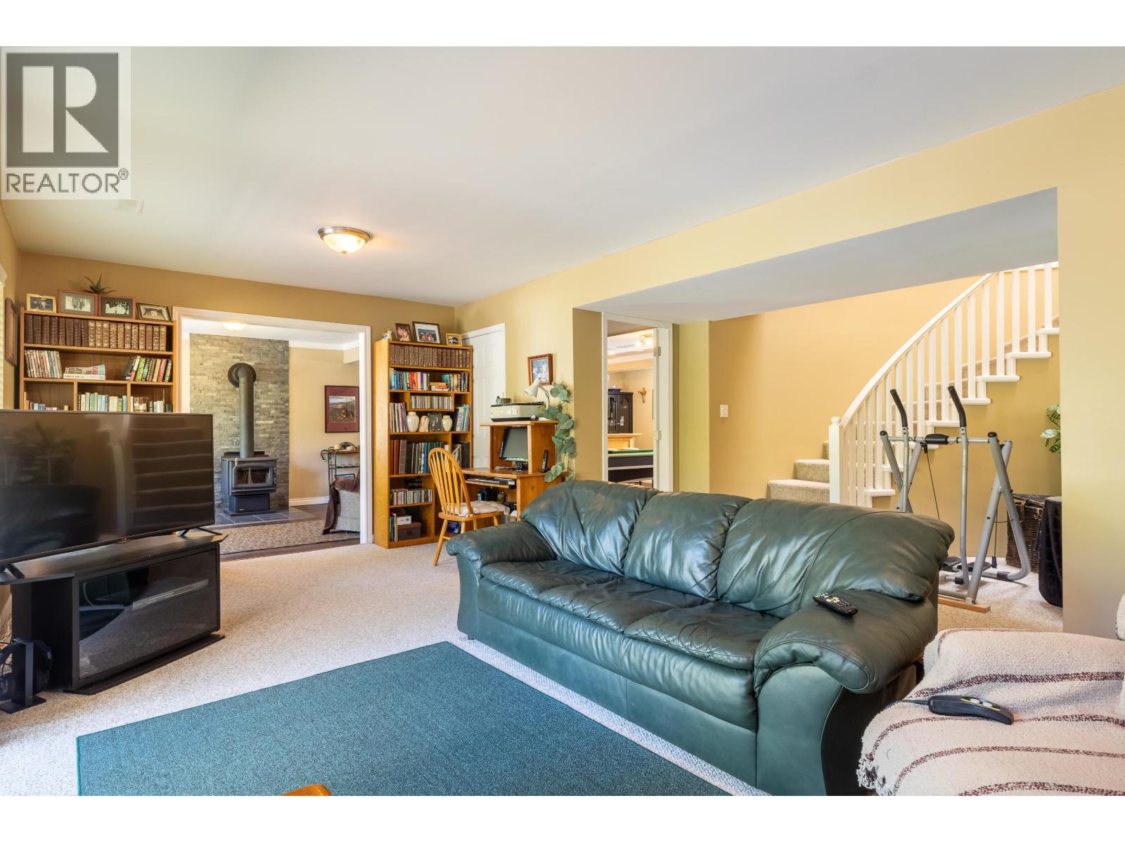 7904 Redrooffs Road, Halfmoon Bay, British Columbia  V7Z 1A4 - Photo 30 - R3115800