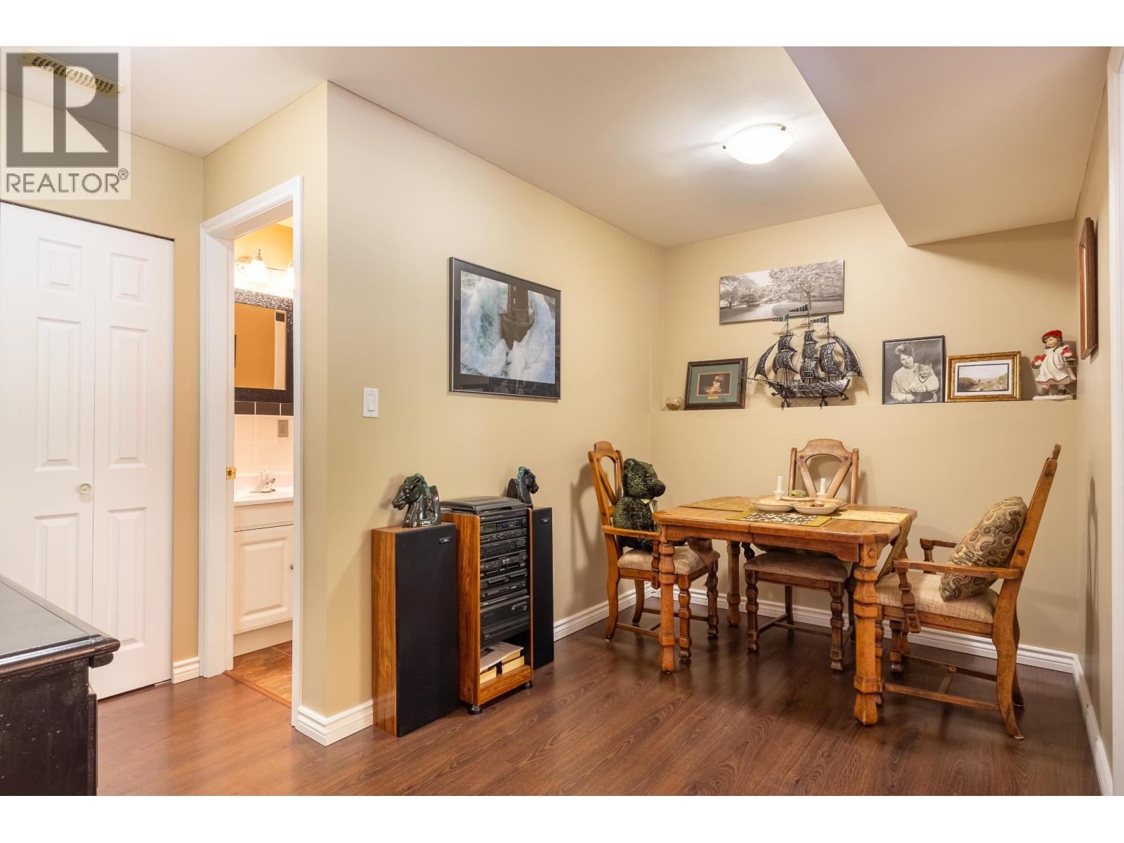 7904 Redrooffs Road, Halfmoon Bay, British Columbia  V7Z 1A4 - Photo 37 - R3115800