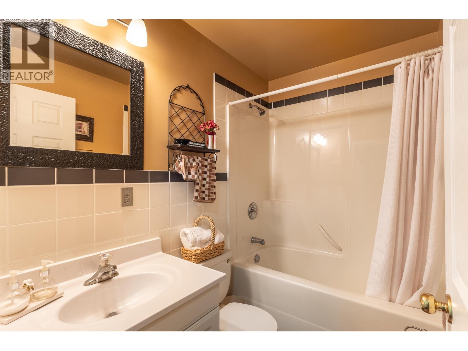 7904 Redrooffs Road, Halfmoon Bay, British Columbia  V7Z 1A4 - Photo 38 - R3115800