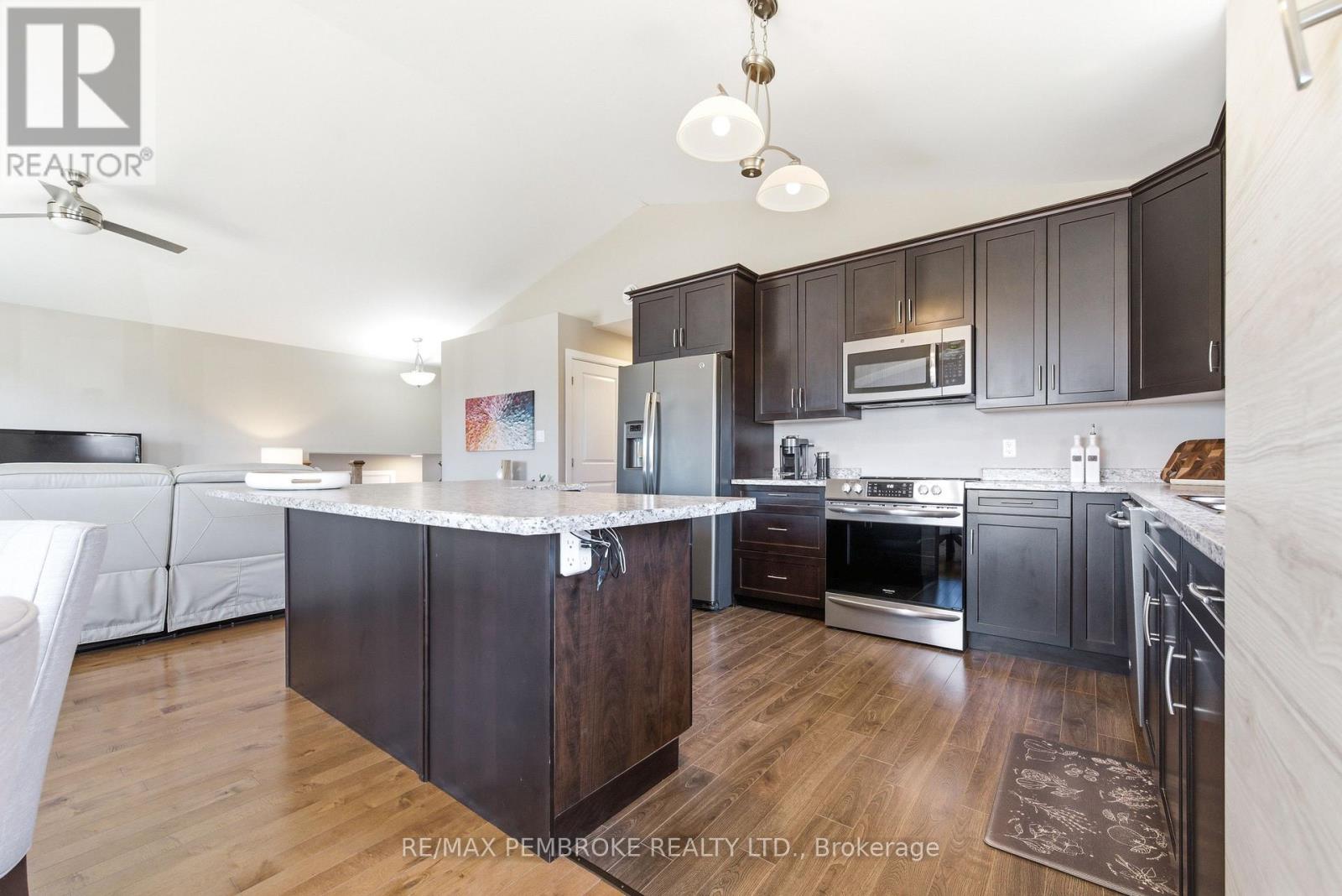 34 Rapid Road, Whitewater Region, Ontario  K0J 2L0 - Photo 25 - X13044694