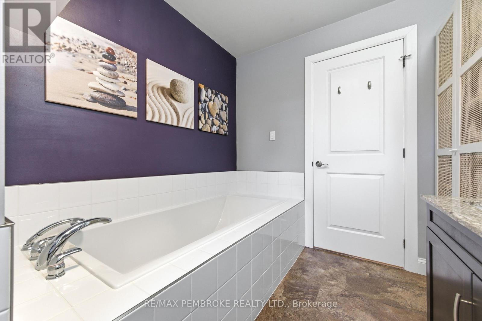 34 Rapid Road, Whitewater Region, Ontario  K0J 2L0 - Photo 31 - X13044694