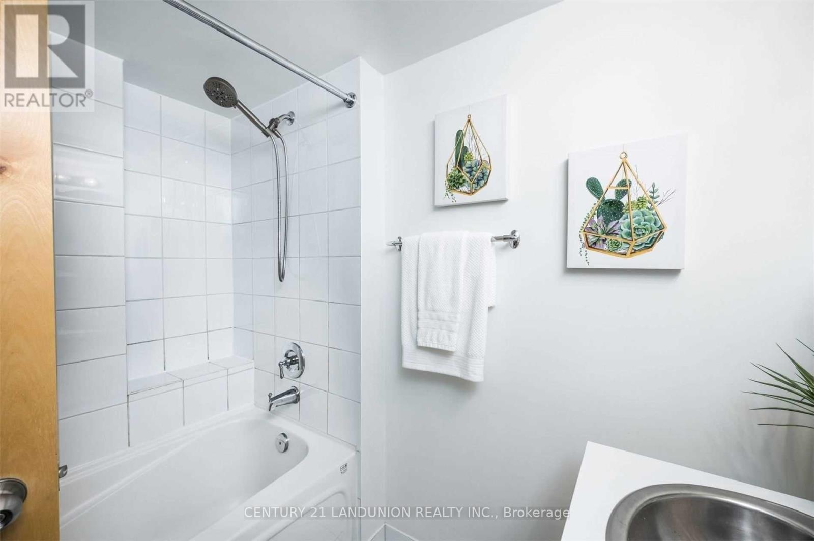 203 - 255 Richmond Street E, Toronto, Ontario  M5A 4T7 - Photo 13 - C13044730