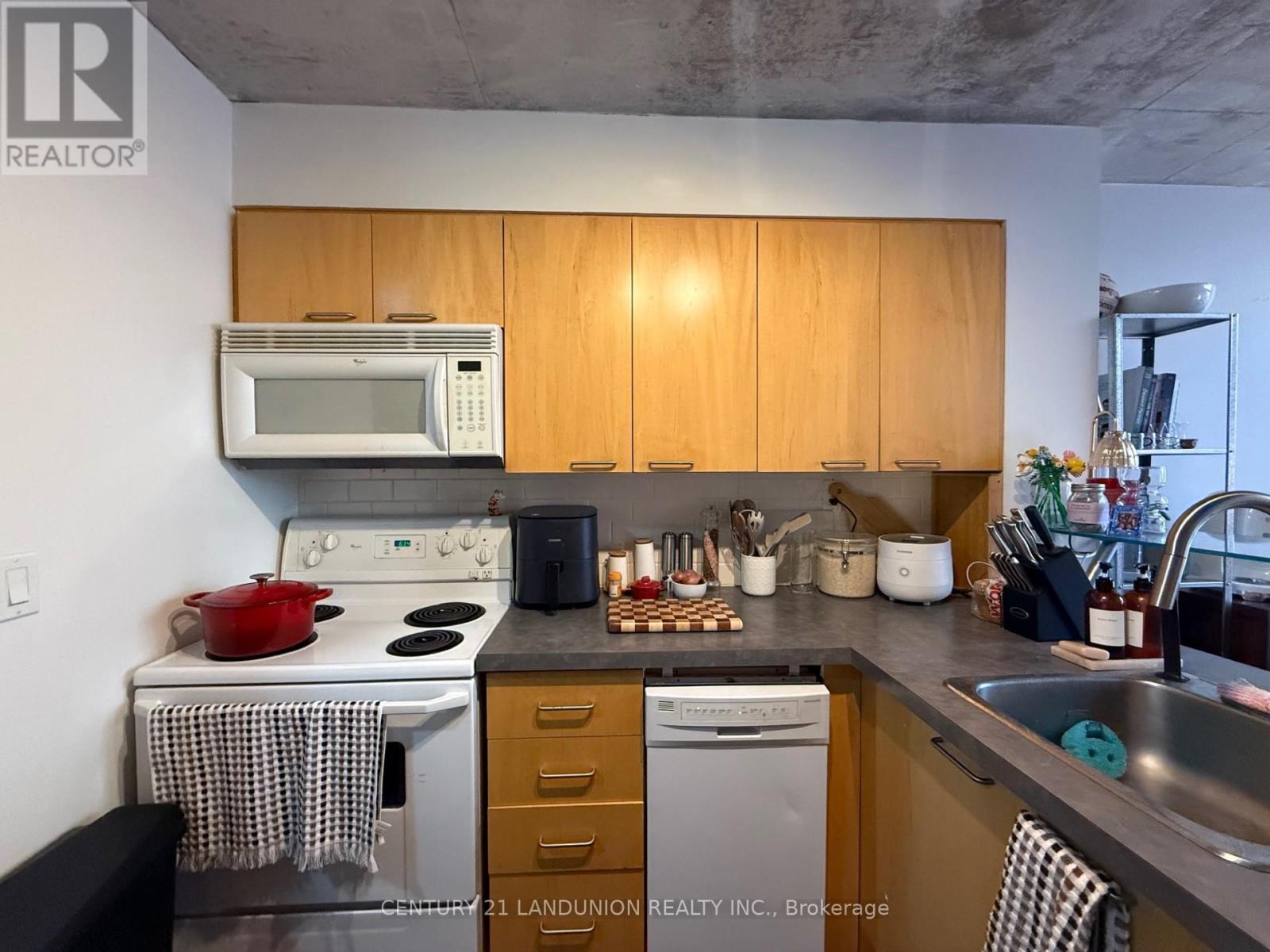203 - 255 Richmond Street E, Toronto, Ontario  M5A 4T7 - Photo 6 - C13044730