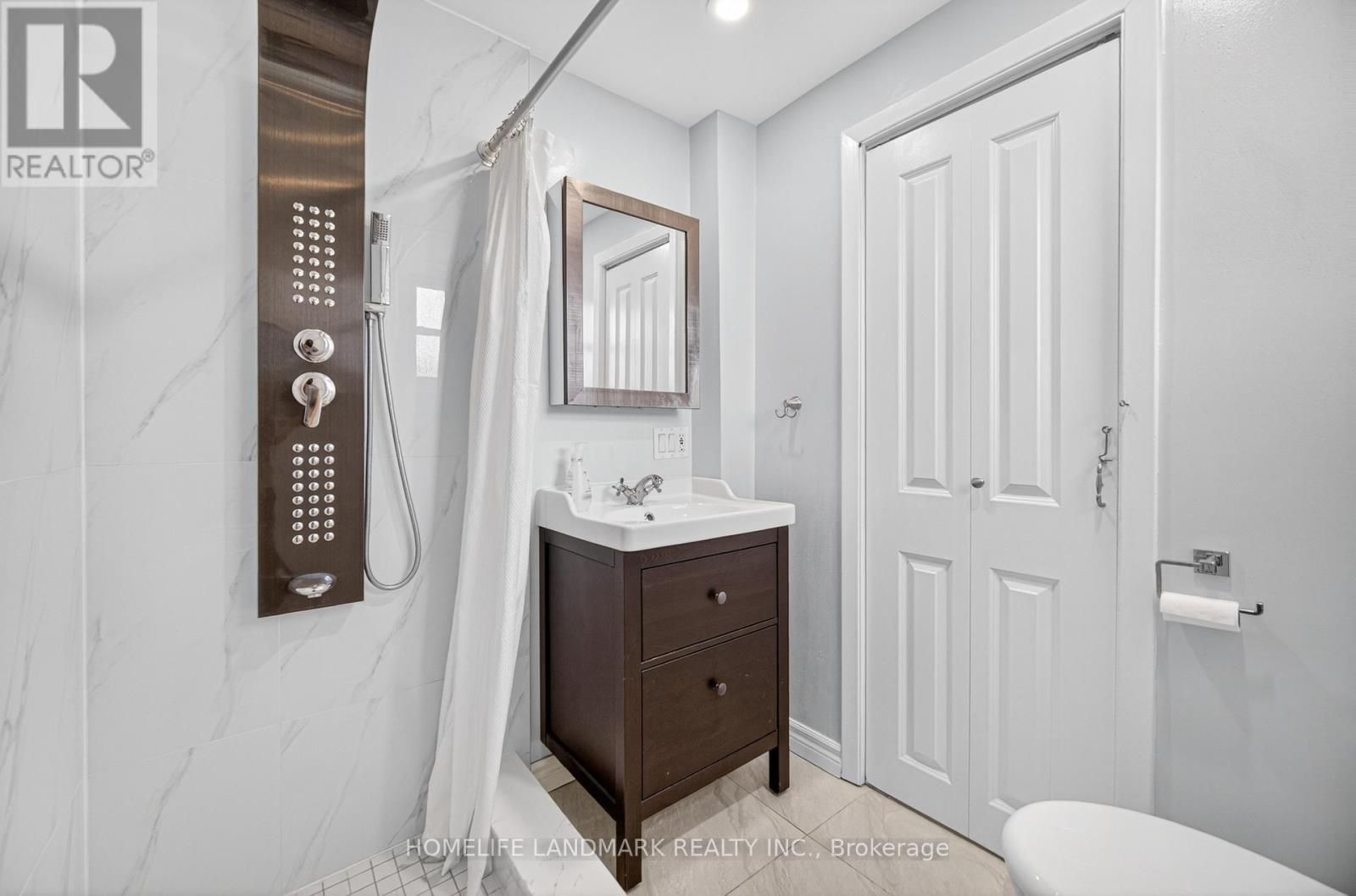 6 Willowgate Drive, Markham, Ontario  L3P 1G2 - Photo 16 - N13044690