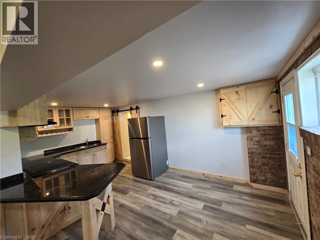 617 South Townline Road Unit# B, Stoney Creek, Ontario  L8J 3N9 - Photo 3 - 40824142