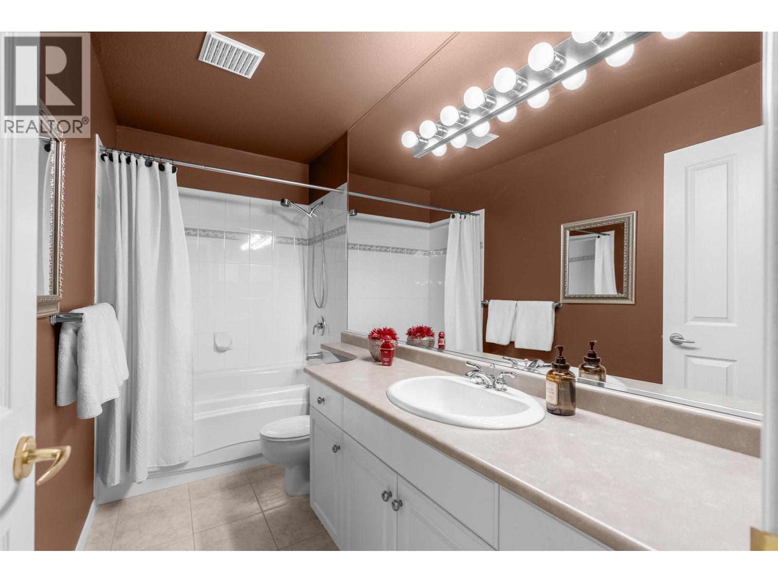 109 3280 Plateau Boulevard, Coquitlam, British Columbia  V3E 3J5 - Photo 21 - R3114004