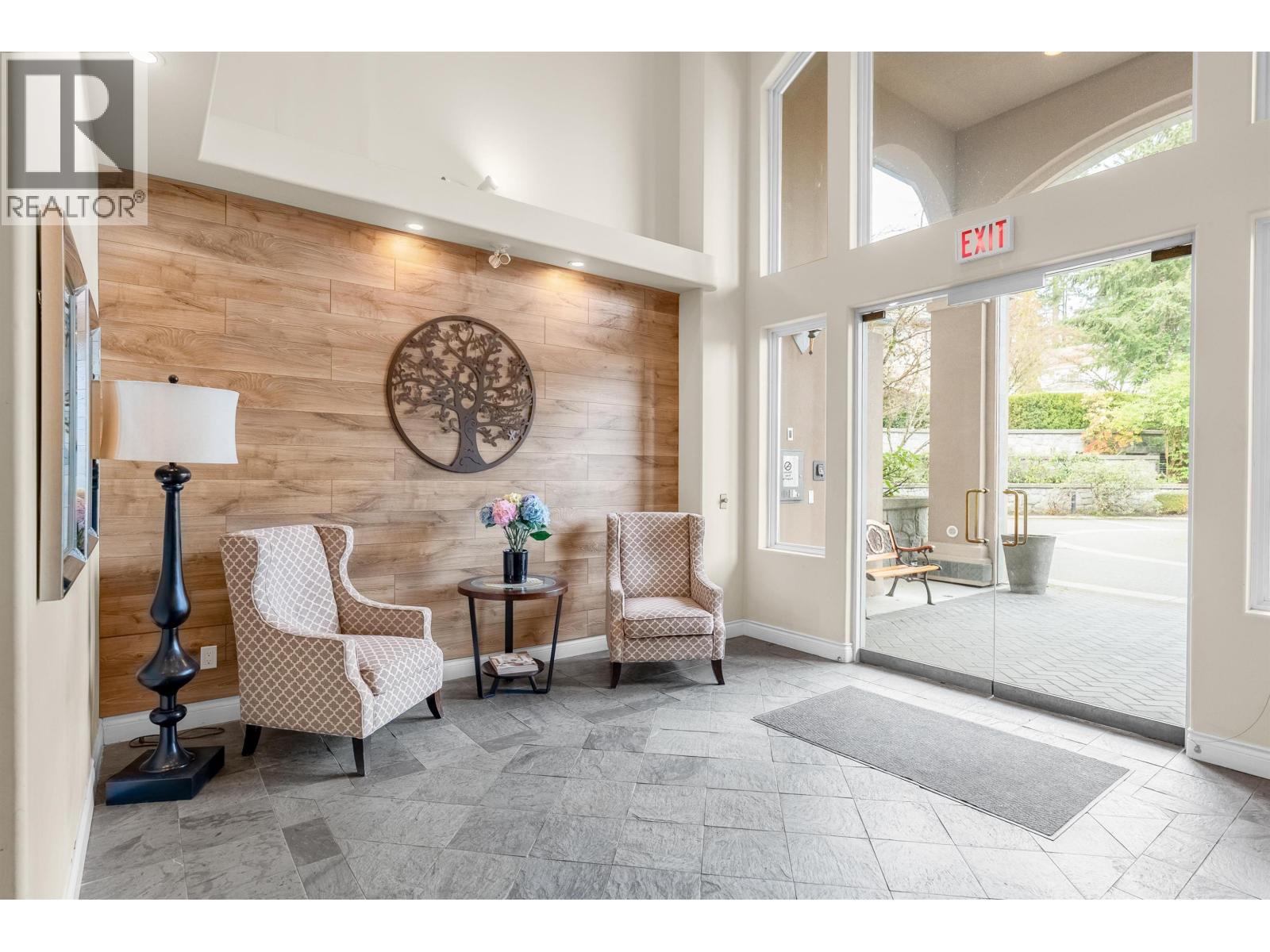 109 3280 Plateau Boulevard, Coquitlam, British Columbia  V3E 3J5 - Photo 3 - R3114004