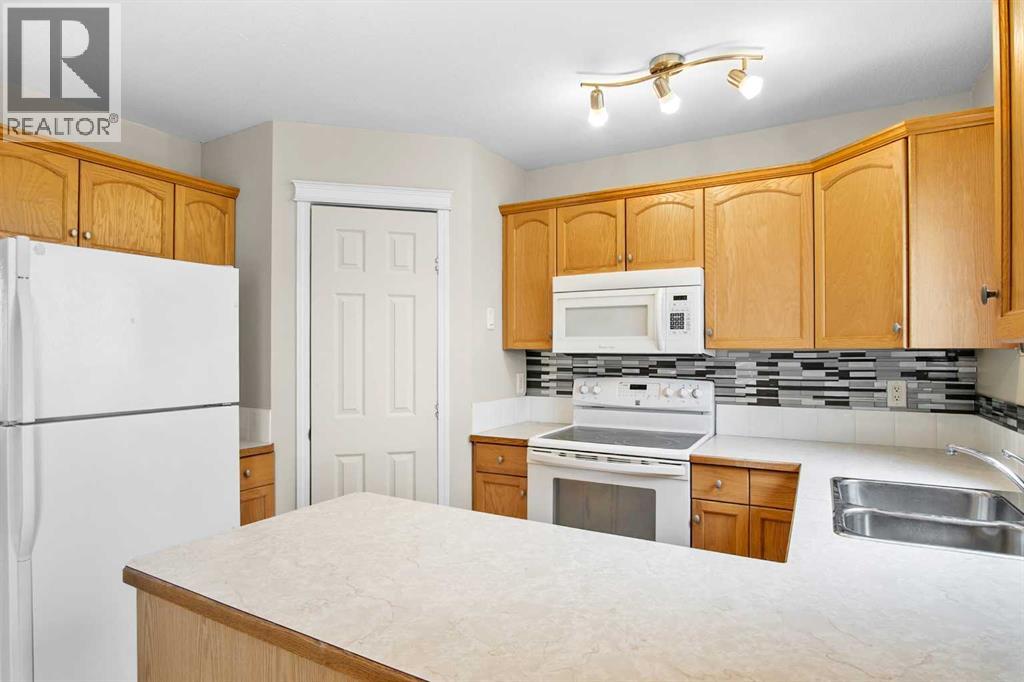 108, 100 Carriage Lane Place, Carstairs, Alberta  T0M 0N0 - Photo 12 - A2299864