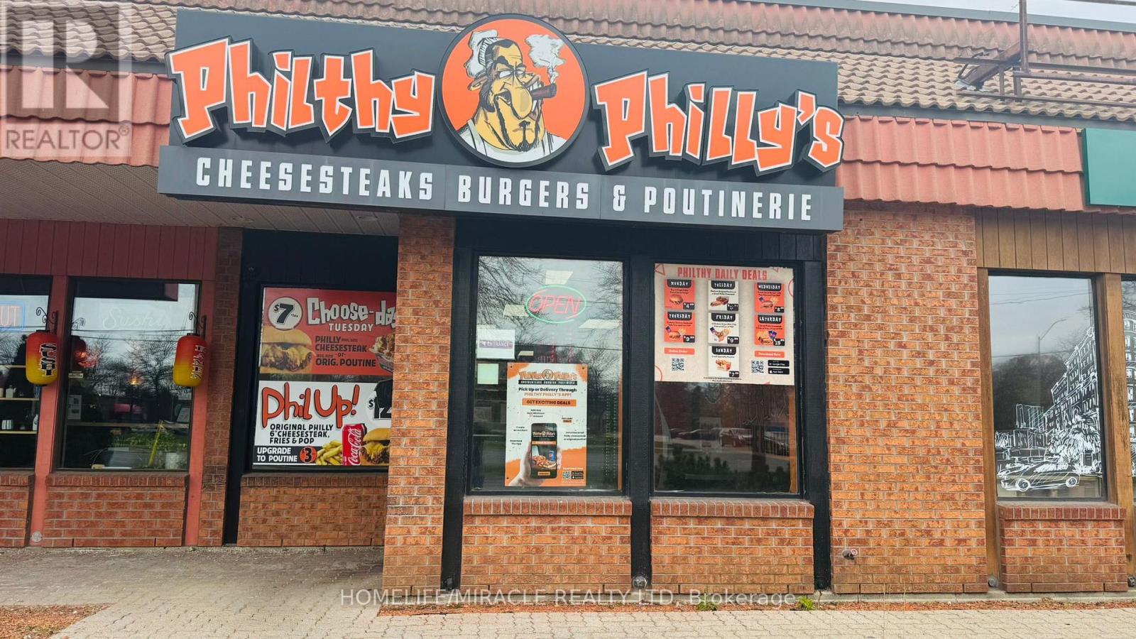 2 - 2405 FAIRVIEW STREET, Burlington, Ontario