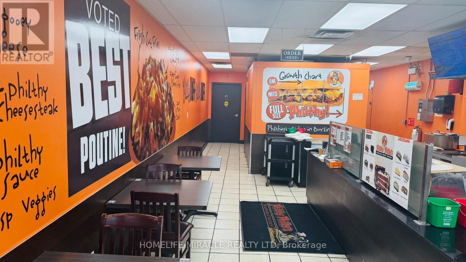 2 - 2405 Fairview Street, Burlington, Ontario  L7R 2E4 - Photo 2 - W13044716