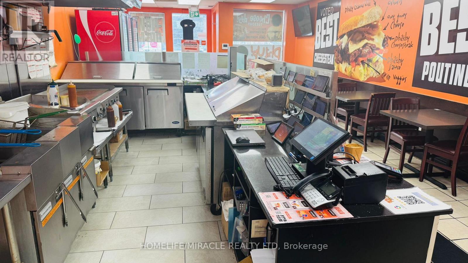 2 - 2405 Fairview Street, Burlington, Ontario  L7R 2E4 - Photo 6 - W13044716