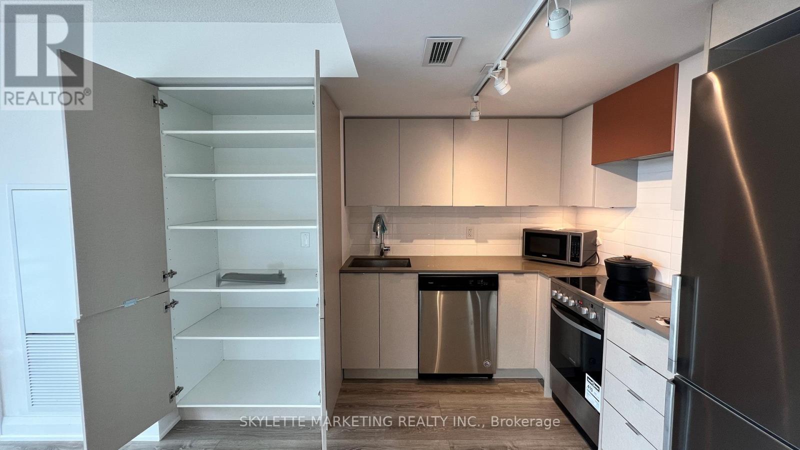 908 - 30 Gibbs Road, Toronto, Ontario  M9B 0E4 - Photo 36 - W13044732