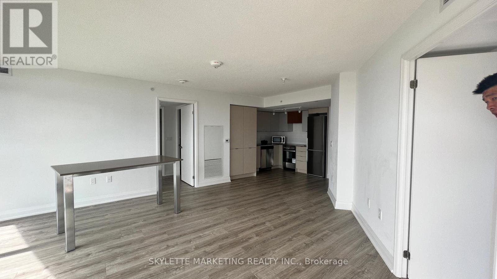 908 - 30 Gibbs Road, Toronto, Ontario  M9B 0E4 - Photo 5 - W13044732