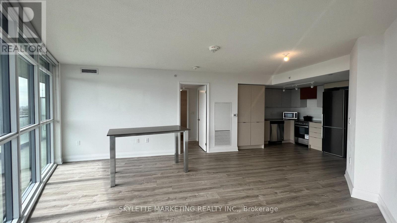 908 - 30 Gibbs Road, Toronto, Ontario  M9B 0E4 - Photo 7 - W13044732