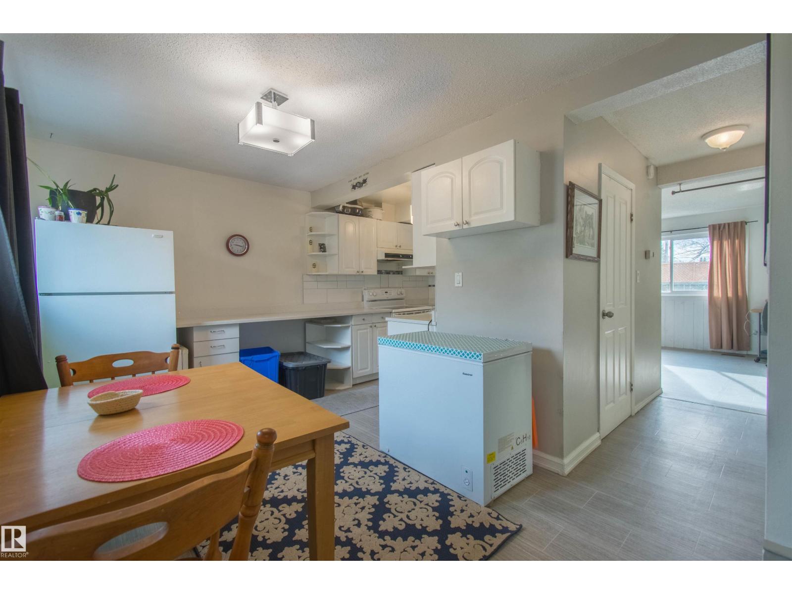 892 Abbottsfield Rd Nw Nw, Edmonton, Alberta  T5W 4R4 - Photo 6 - E4483063