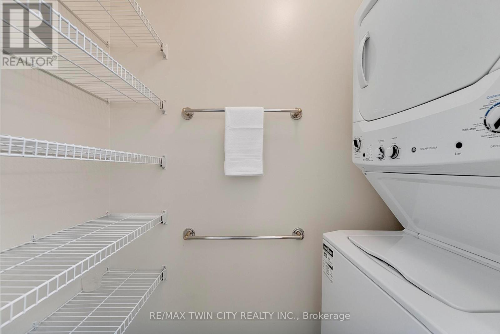 10325 Grand Oaks Drive, Lambton Shores, Ontario  N0M 1T0 - Photo 24 - X13044710