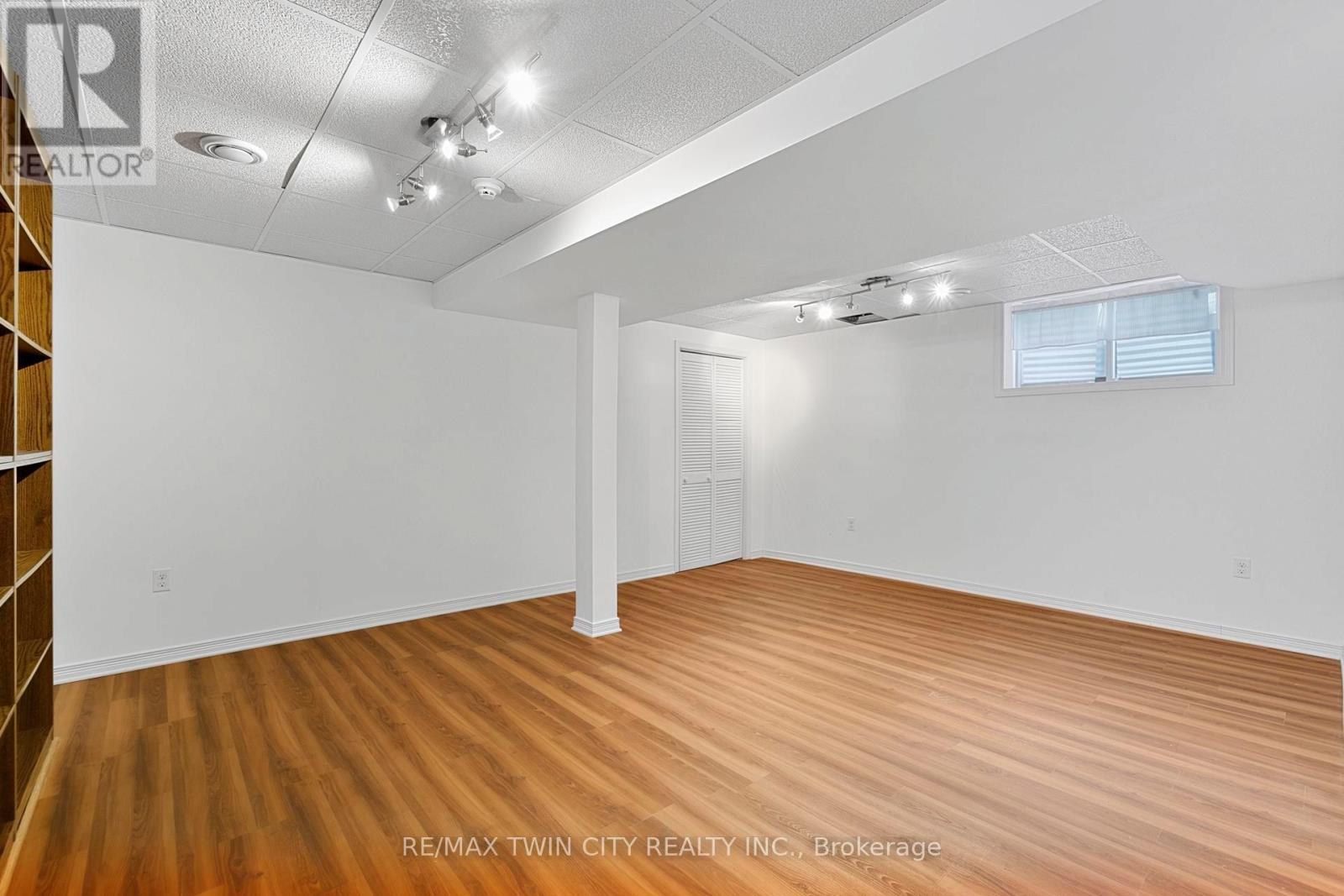 10325 Grand Oaks Drive, Lambton Shores, Ontario  N0M 1T0 - Photo 30 - X13044710