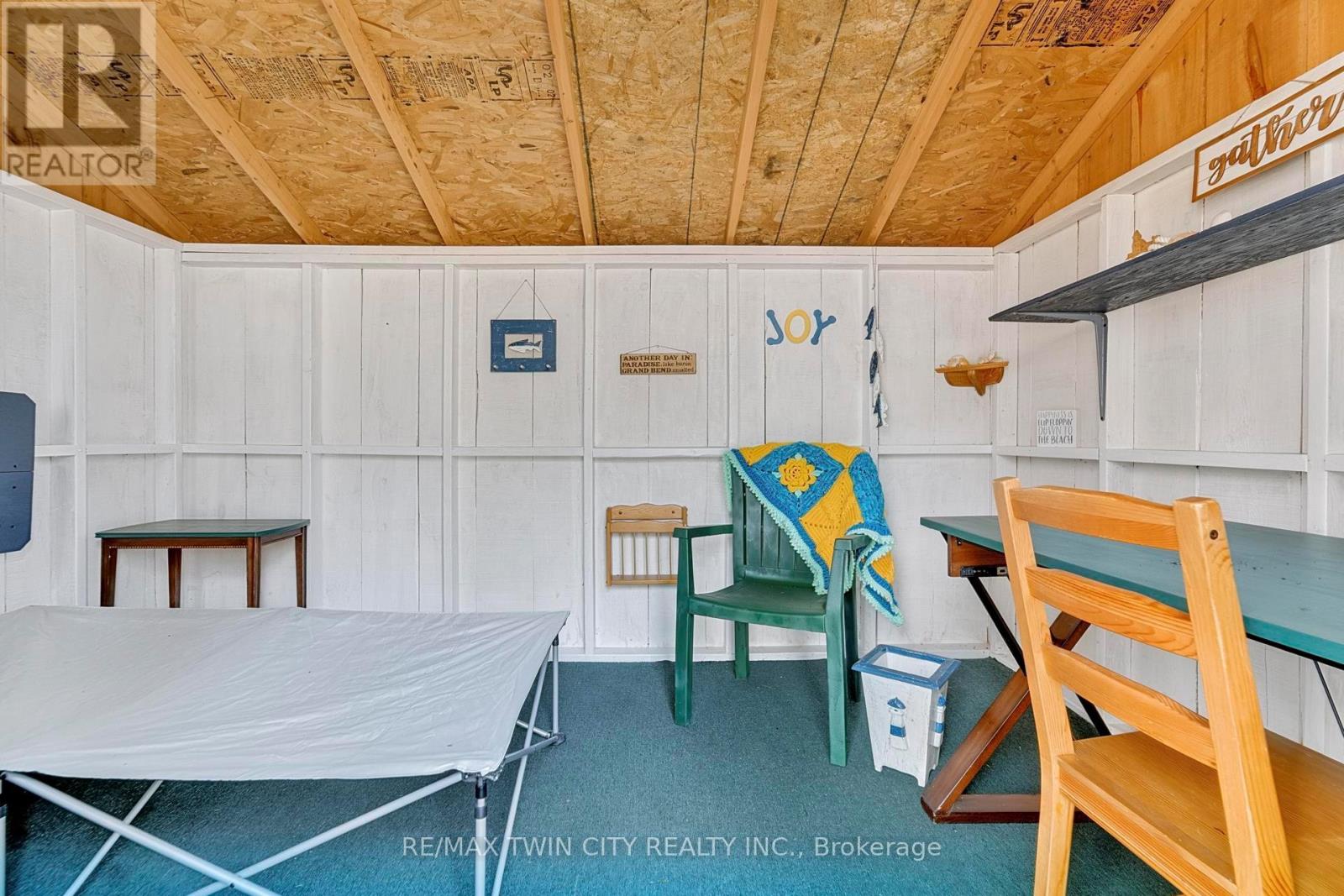 10325 Grand Oaks Drive, Lambton Shores, Ontario  N0M 1T0 - Photo 39 - X13044710