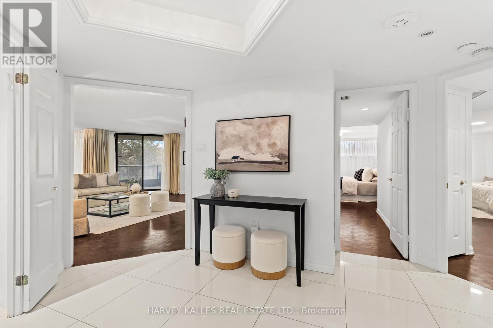 201 - 3900 Yonge Street, Toronto, Ontario  M4N 3N6 - Photo 3 - C13042934