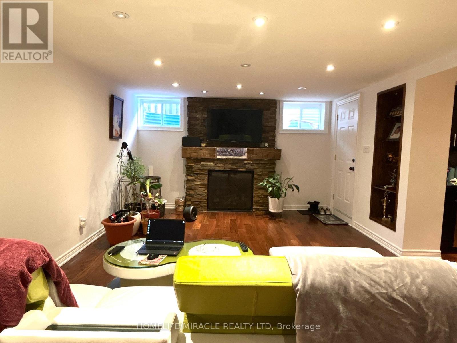 74 Colonel Bertram Road, Brampton, Ontario  L6Z 4A8 - Photo 3 - W13016332