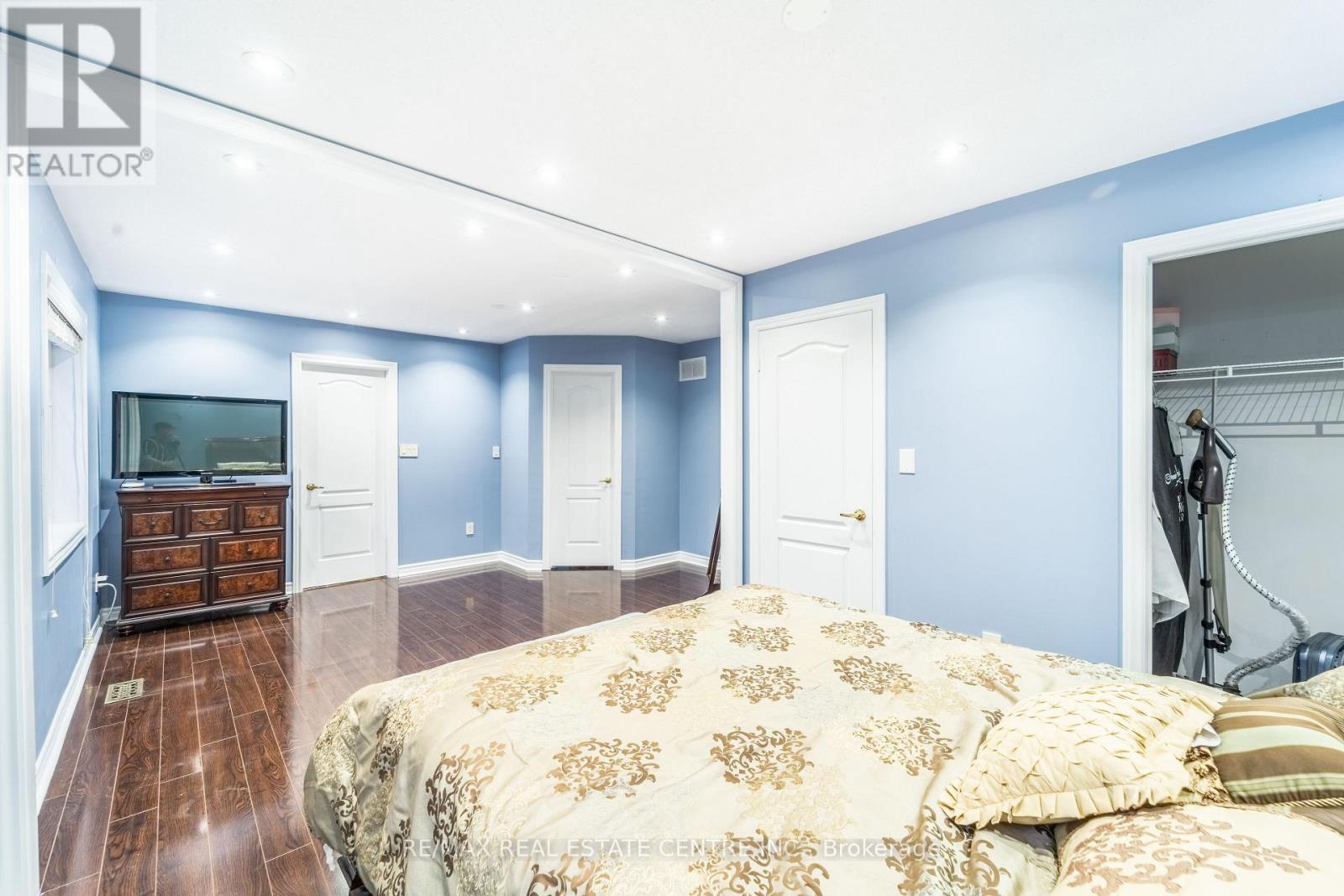 67 Gorevale Drive, Brampton, Ontario  L6P 2H2 - Photo 17 - W13044090