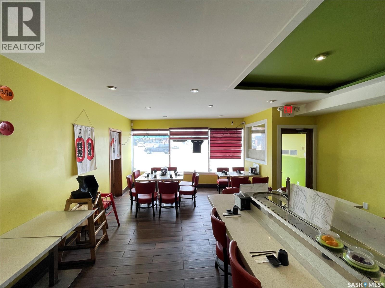 2135 Albert Street, Regina, Saskatchewan  S4P 2V1 - Photo 2 - SK033641