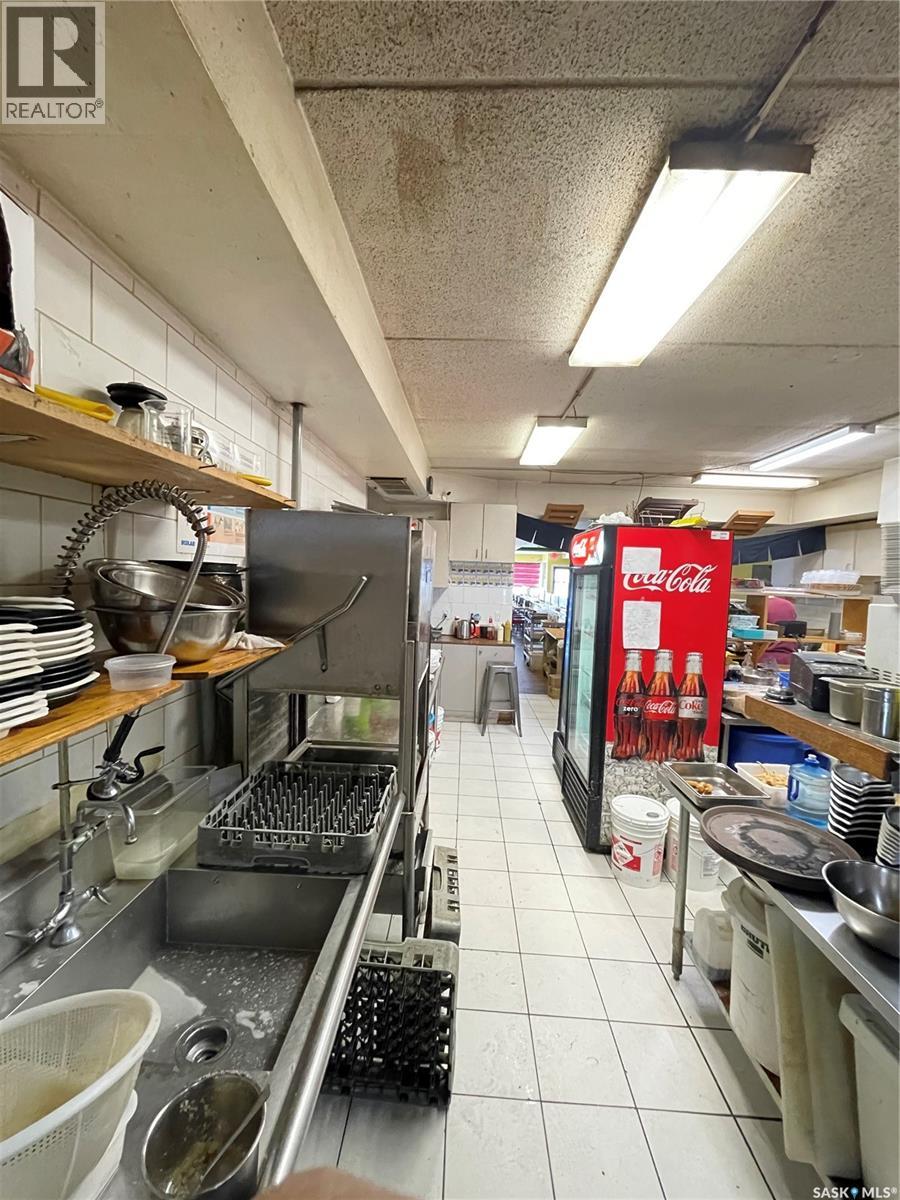 2135 Albert Street, Regina, Saskatchewan  S4P 2V1 - Photo 7 - SK033641